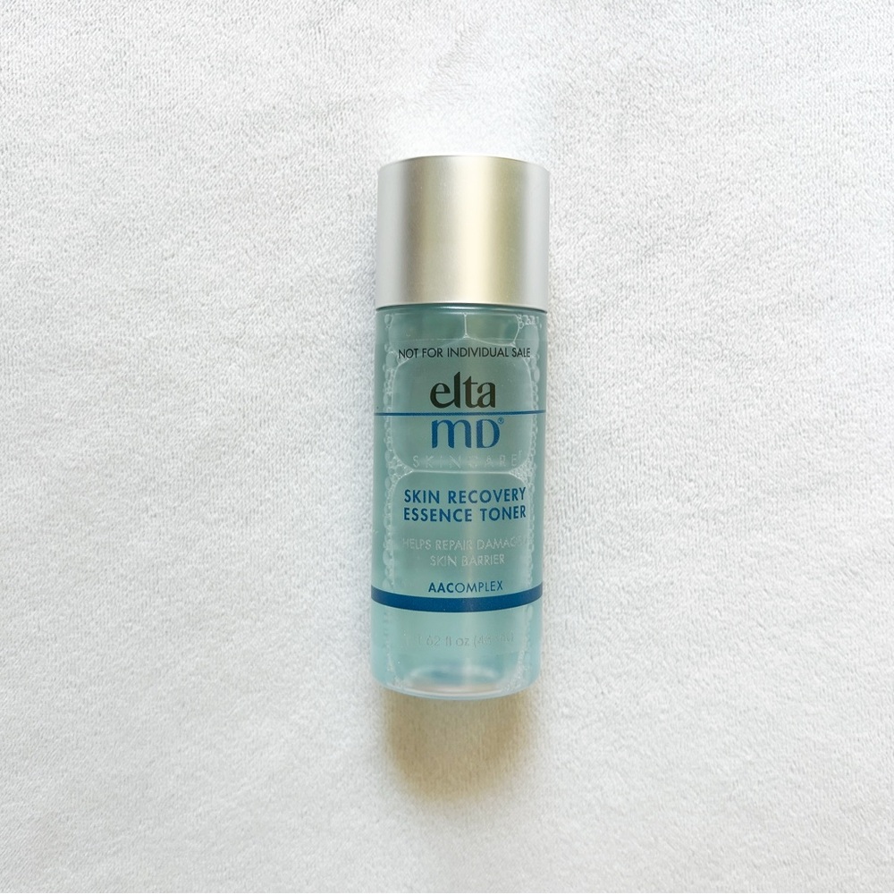 EltaMD Skin Recovery Essence Toner - Silver and Blue Design